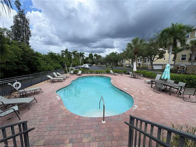 10031 Lake Cove DR 201, Fort Myers, FL 33908
