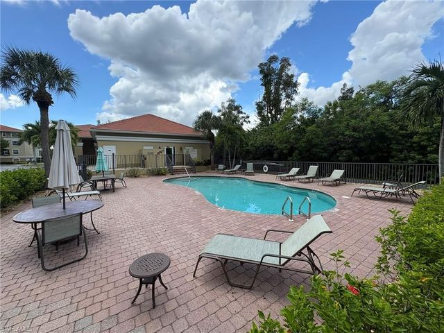 10031 Lake Cove DR 201, Fort Myers, FL 33908