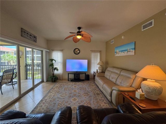 10031 Lake Cove DR 201, Fort Myers, FL 33908