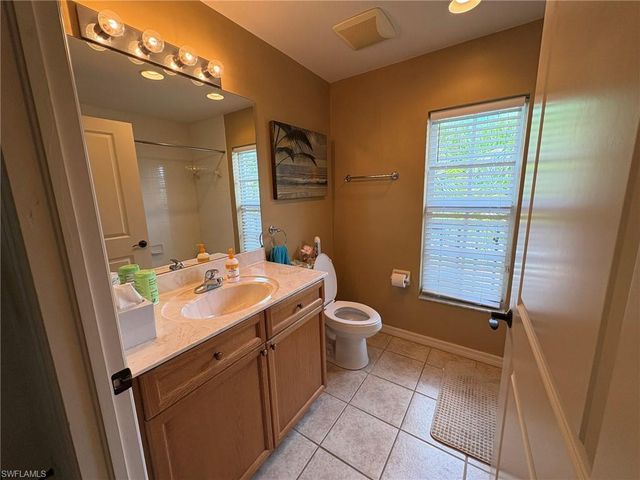 10031 Lake Cove DR 201, Fort Myers, FL 33908