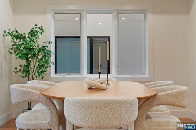 811 Jassamine Way, Fort Lee, NJ 07024