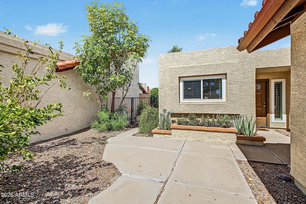2226 E FAIRVIEW Avenue, Mesa, AZ 85204 — photo 4