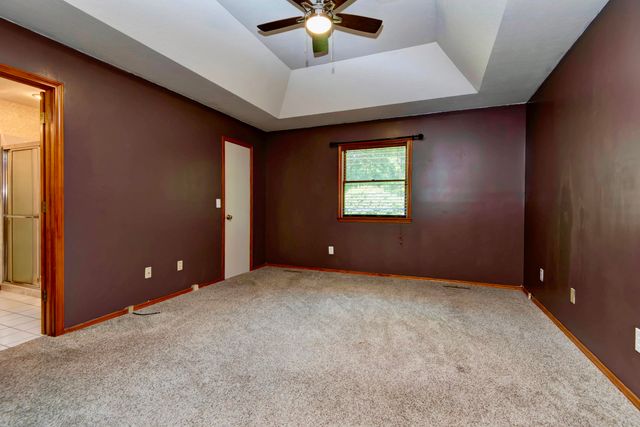 2129 E Cherryvale Street, Springfield, MO 65804