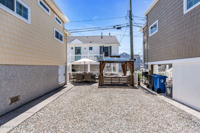 115 W Tide Way, Lavallette, NJ 08735