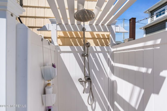 115 W Tide Way, Lavallette, NJ 08735