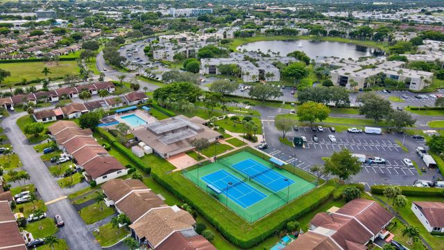 5250 Las Verdes Circle 313, Delray Beach, FL 33484