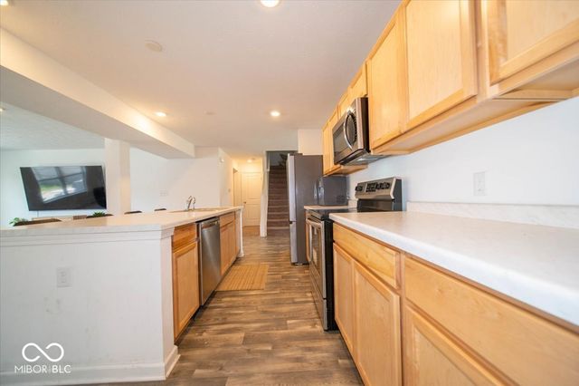 10518 Quartz Lane, Indianapolis, IN 46235