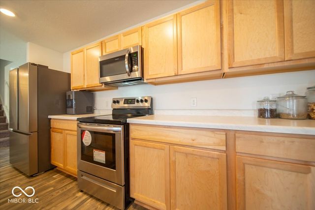 10518 Quartz Lane, Indianapolis, IN 46235