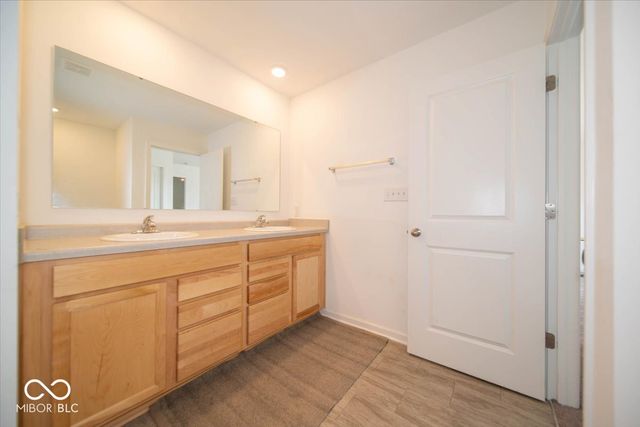 10518 Quartz Lane, Indianapolis, IN 46235