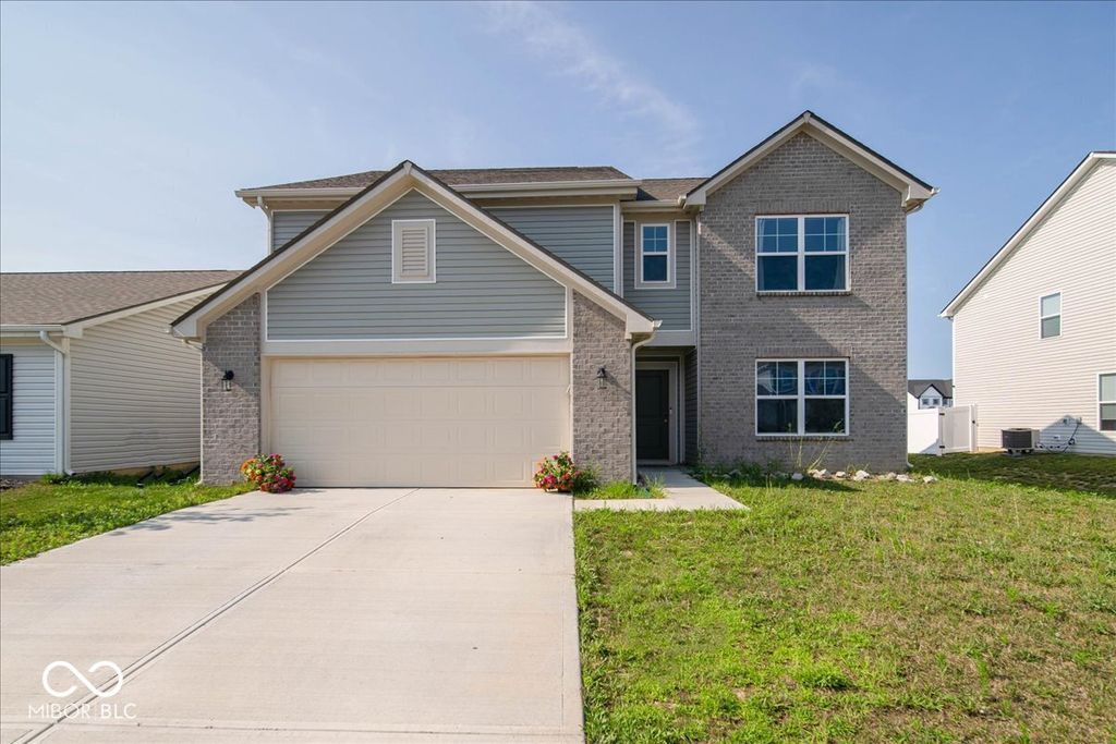 10518 Quartz Lane, Indianapolis, IN 46235