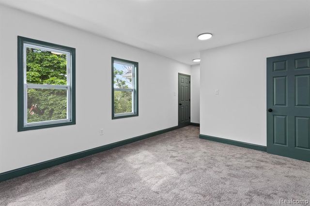 15781 Washburn St, Detroit, MI 48238