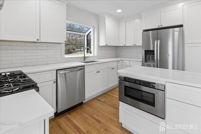 1 CRANBERRY Court, South Brunswick, NJ 08540