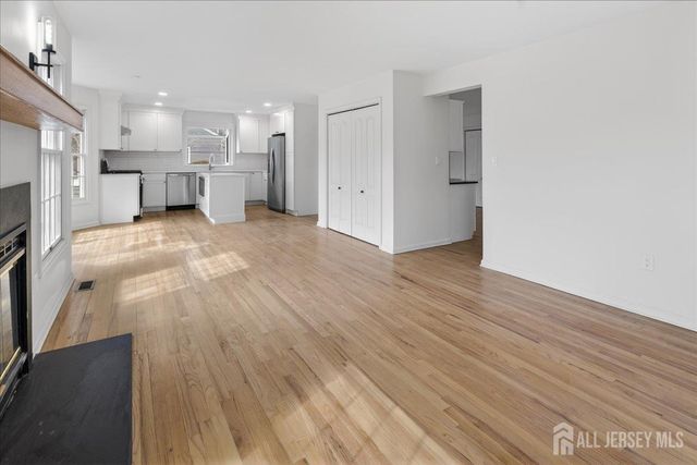 1 CRANBERRY Court, South Brunswick, NJ 08540