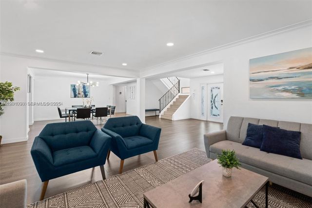 413 Holiday, Hallandale Beach, FL 33009