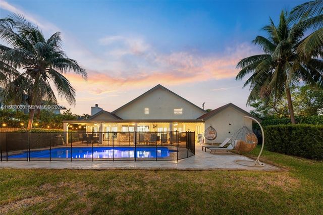 413 Holiday, Hallandale Beach, FL 33009