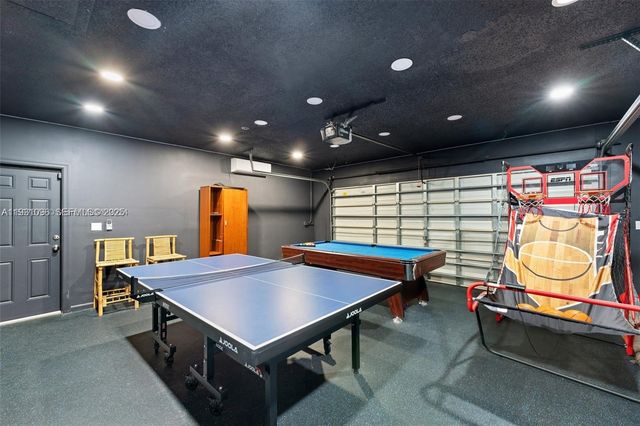 413 Holiday, Hallandale Beach, FL 33009