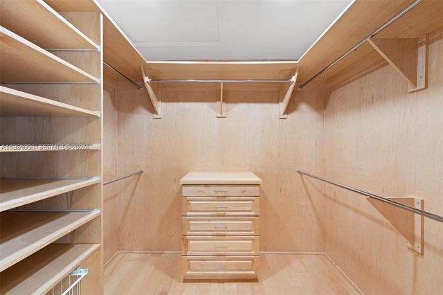 413 Holiday, Hallandale Beach, FL 33009