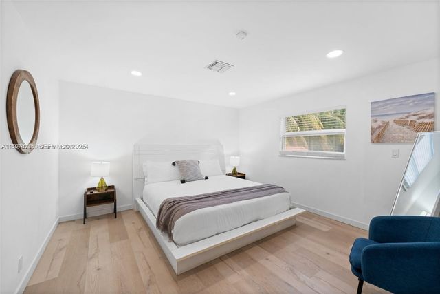 413 Holiday, Hallandale Beach, FL 33009