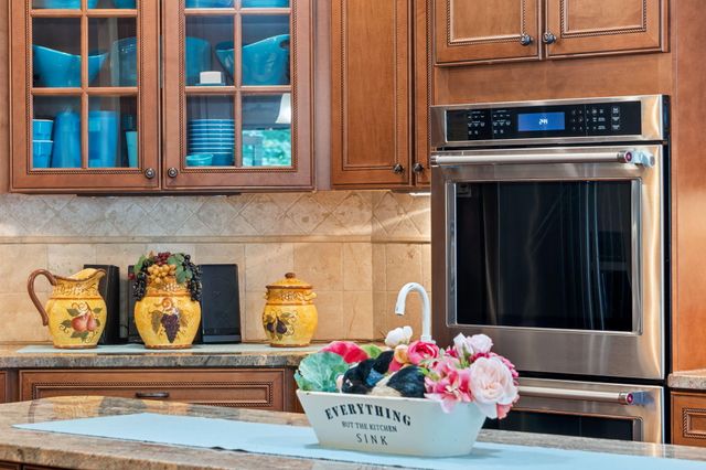400 Loganberry Road, Branson, MO 65616