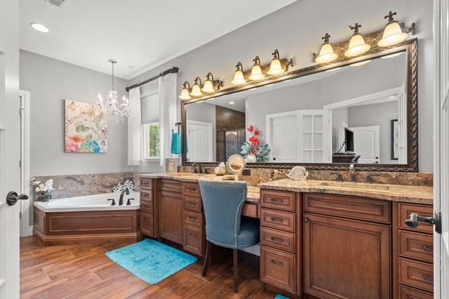 400 Loganberry Road, Branson, MO 65616