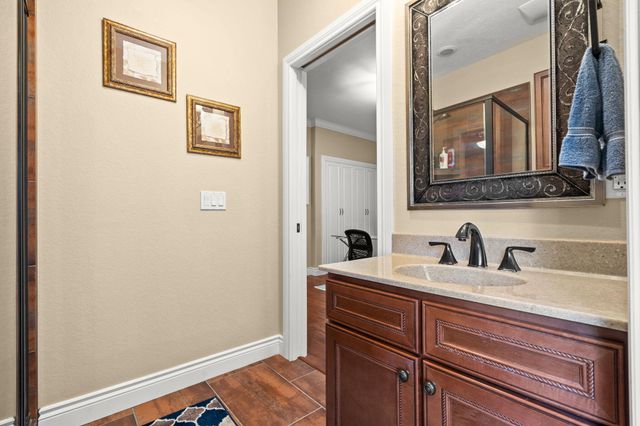 400 Loganberry Road, Branson, MO 65616