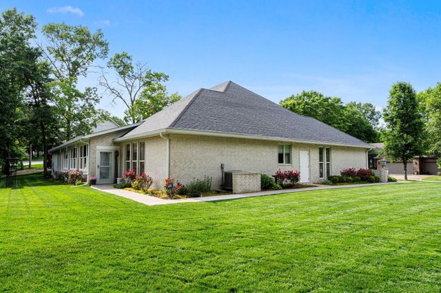 400 Loganberry Road, Branson, MO 65616