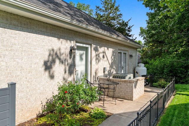 400 Loganberry Road, Branson, MO 65616