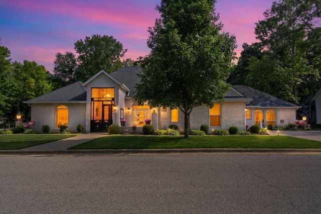 400 Loganberry Road, Branson, MO 65616