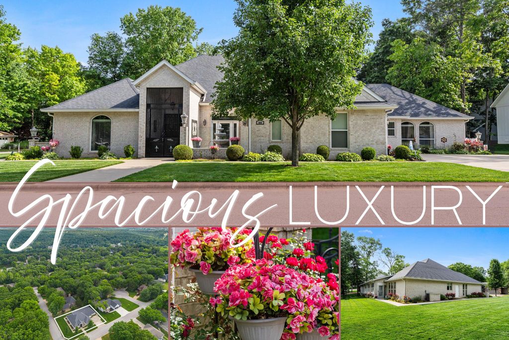 400 Loganberry Road, Branson, MO 65616