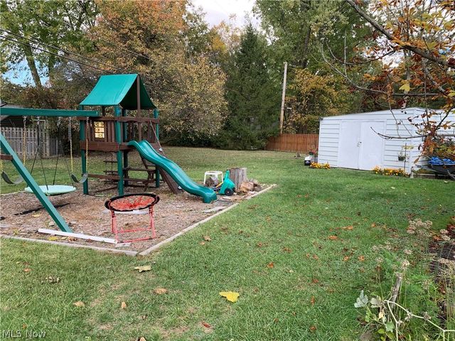 388 Fairwood Circle, Berea, OH 44017