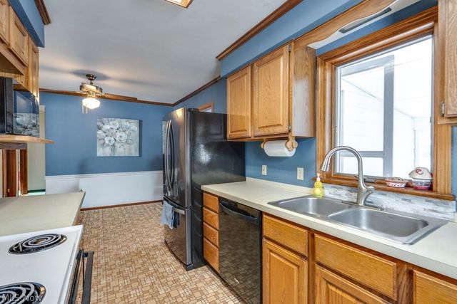 388 Fairwood Circle, Berea, OH 44017