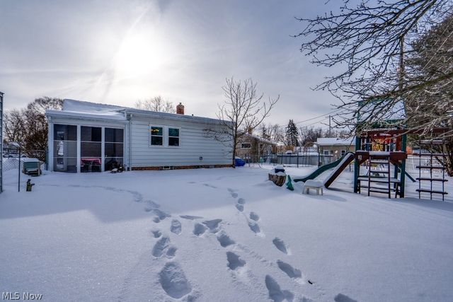 388 Fairwood Circle, Berea, OH 44017