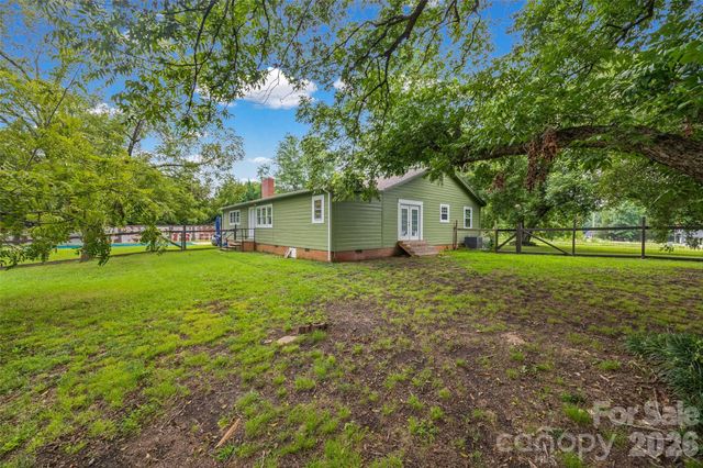 194 Old Limestone Road W, York, SC 29745