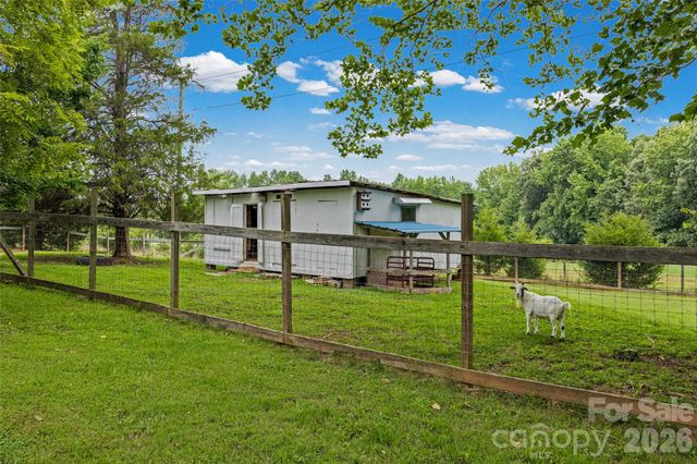 194 Old Limestone Road W, York, SC 29745