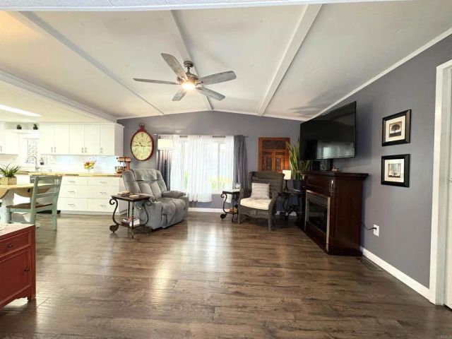 1925 Otay Lakes Rd. 14, Chula Vista, CA 91911