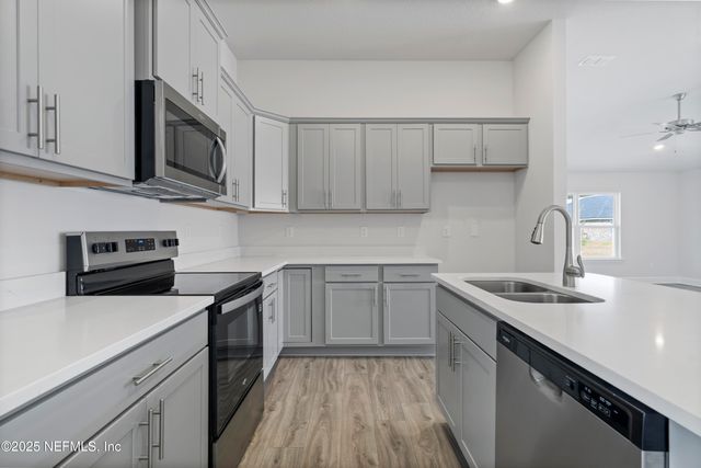 3331 MEADOW RIDGE Place, Green Cove Springs, FL 32043