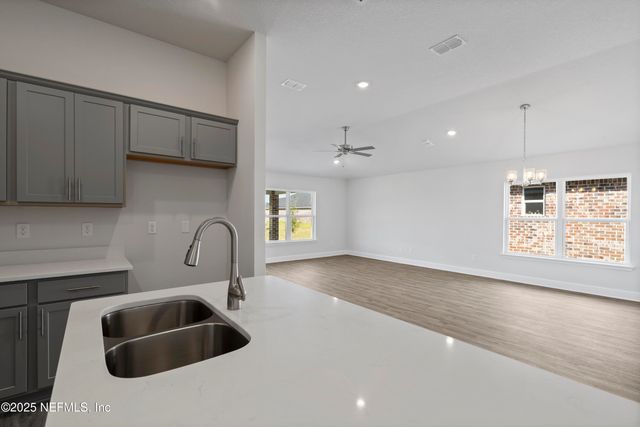 3331 MEADOW RIDGE Place, Green Cove Springs, FL 32043