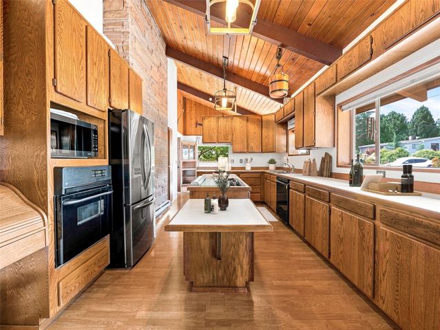 150 S 170th Street, Burien, WA 98148