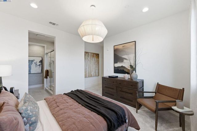 1660 Clement Avenue, Alameda, CA 94501