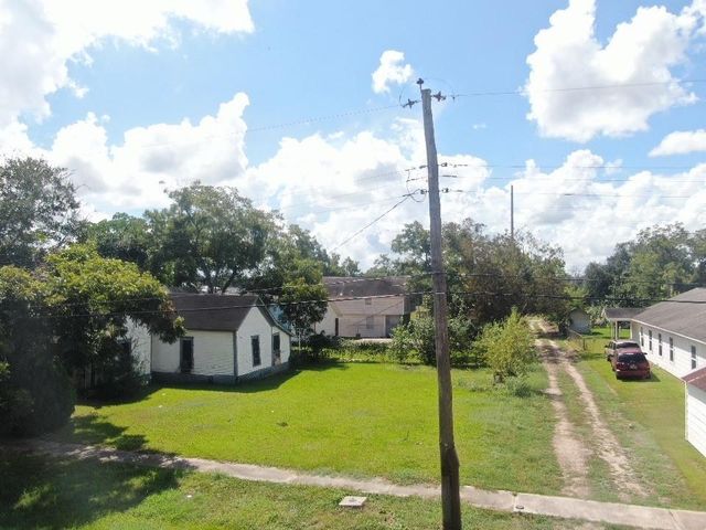 2110 Avenue D, Rosenberg, TX 77471