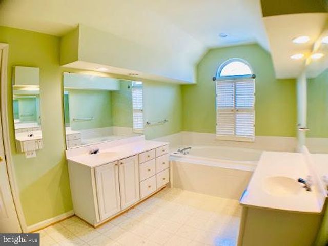 47 MONTGOMERY DR, Stafford, VA 22556