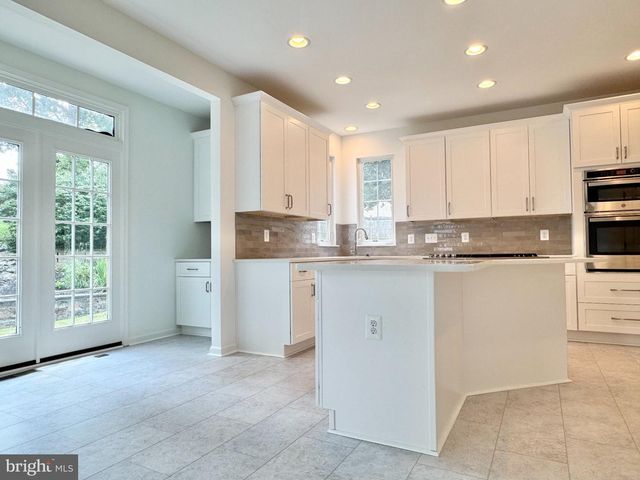 47 MONTGOMERY DR, Stafford, VA 22556