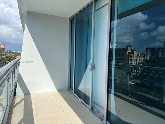 2950 NE 188th St 444, Aventura, FL 33180