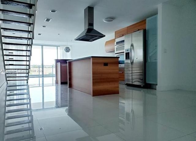 2950 NE 188th St 444, Aventura, FL 33180