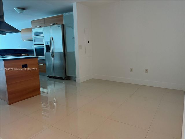 2950 NE 188th St 444, Aventura, FL 33180