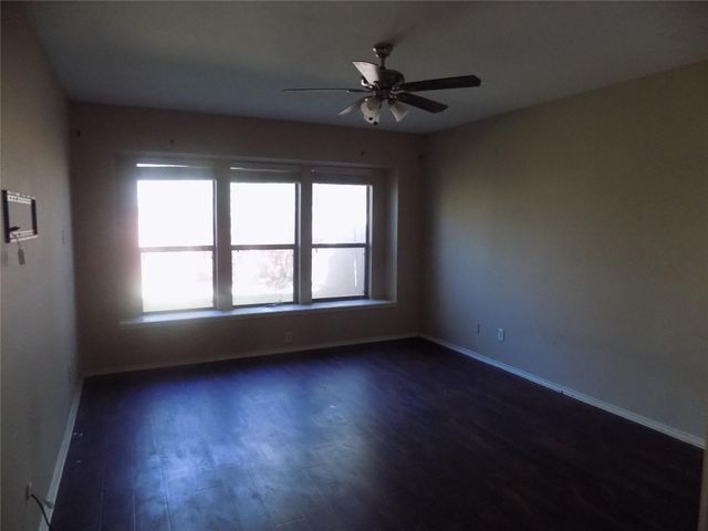 4522 Long Creek Drive, Fresno, TX 77545