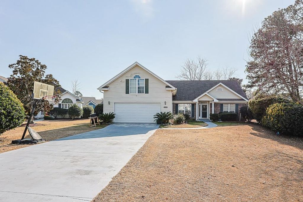 1618 Heathmuir Dr., Myrtle Beach, SC 29575