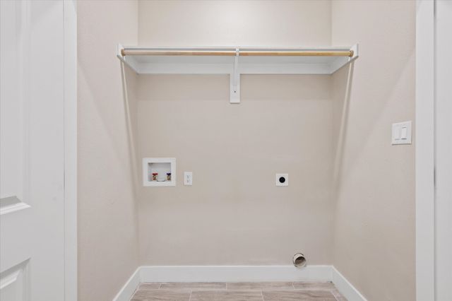 5940 Wall Avenue, Haltom City, TX 76117