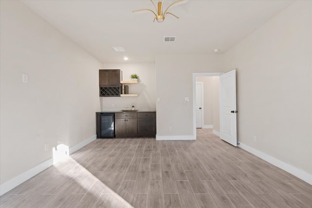 5940 Wall Avenue, Haltom City, TX 76117