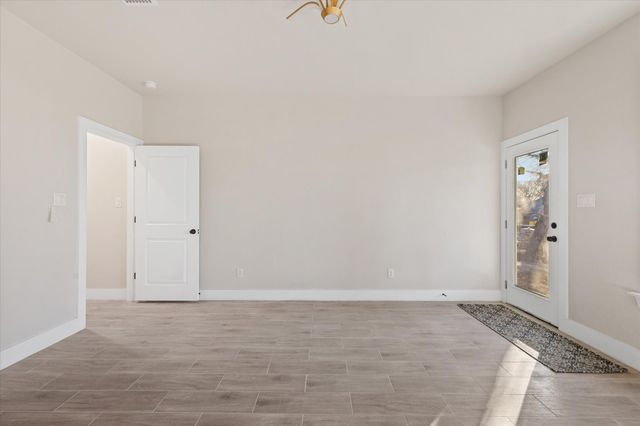 5940 Wall Avenue, Haltom City, TX 76117